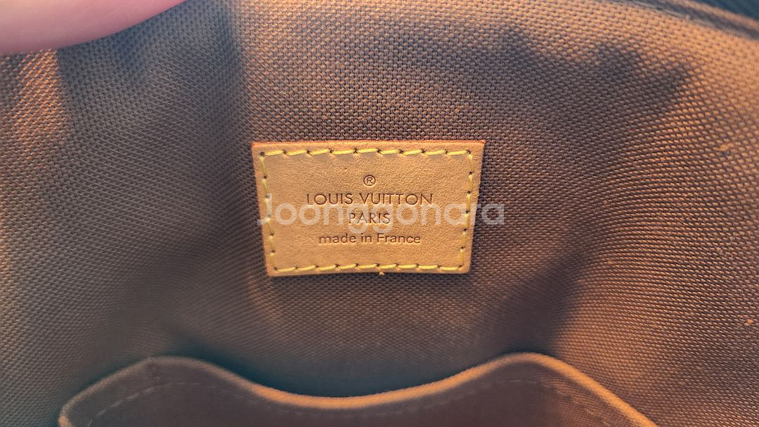 루이비통 Louis Vuitton 티볼리 GM사이즈--5