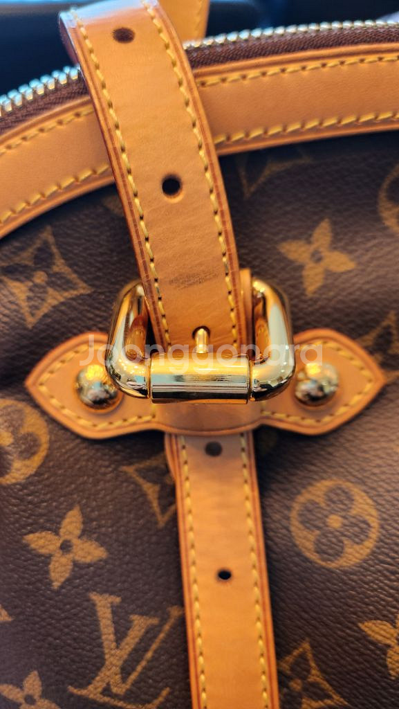 루이비통 Louis Vuitton 티볼리 GM사이즈--4