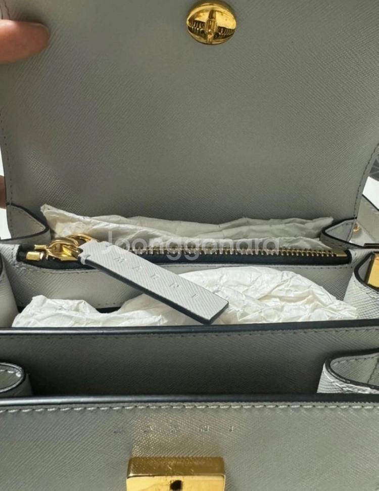 마르니 트렁크백 미니 사피아노 팰리칸 색상--6