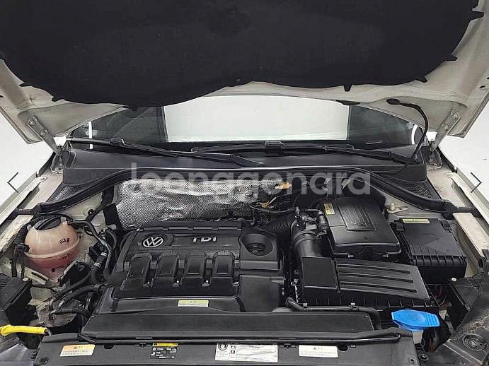 @15년식 티구안 2.0 TDI 블루모션 전국최저가격--4