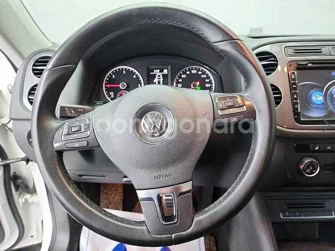 @15년식 티구안 2.0 TDI 블루모션 전국최저가격--8