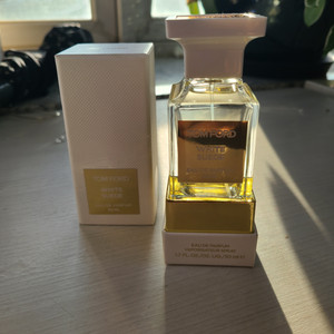 톰포드 화이트스웨이드 WhiteSuede edp 50m