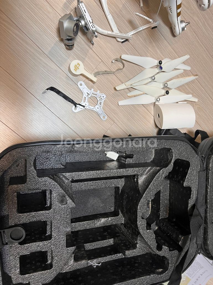 DJI 팬텀3 프로 파손 판매합니다--1