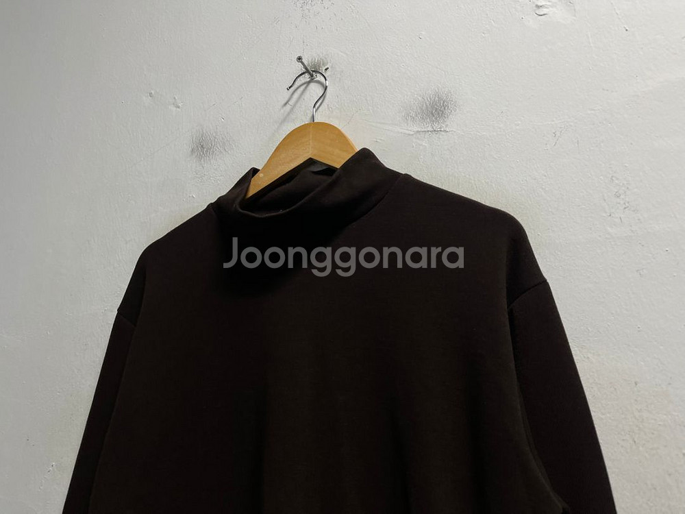 100-105 EILLUMINATE 스판 폴라 긴팔티--1