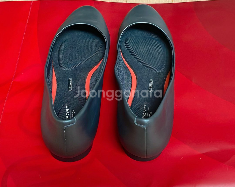 락포트 그레이 플랫 225 판매합니다--1