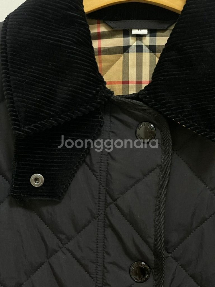 버버리 퀼팅 자켓--2