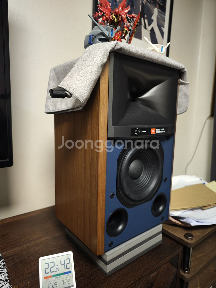 JBL 4309--3
