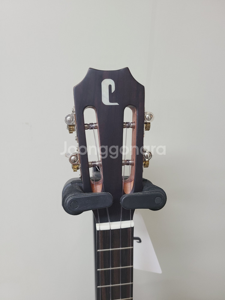 올솔리드 우쿨렐레 라홀라 LT-3C 신품급 저렴히 판매--4