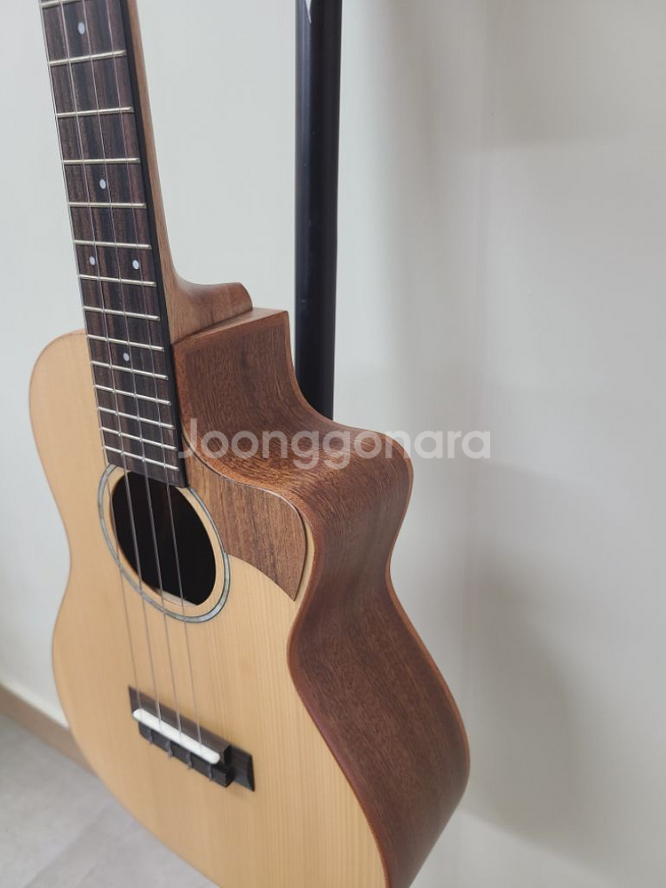 올솔리드 우쿨렐레 라홀라 LT-3C 신품급 저렴히 판매--5
