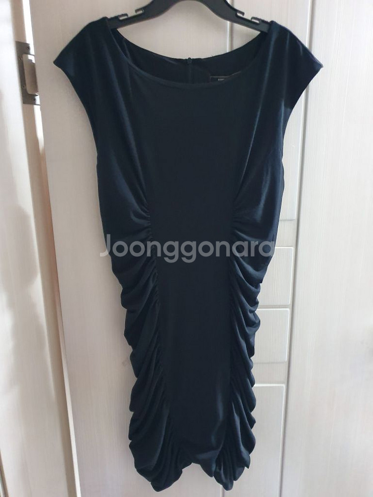 bcbg 막스 아즈리아 셔링 미디 원피스 L 섹시드레스--2