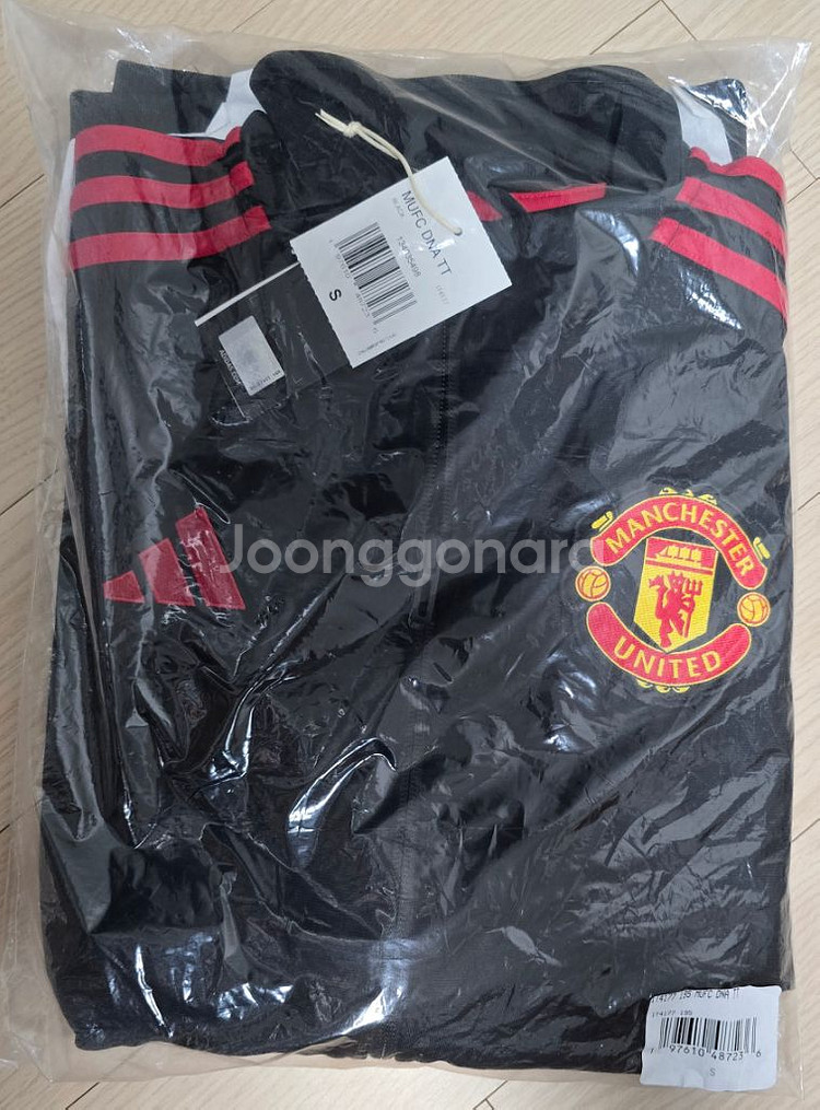 Adidas Manchester United DNA--2