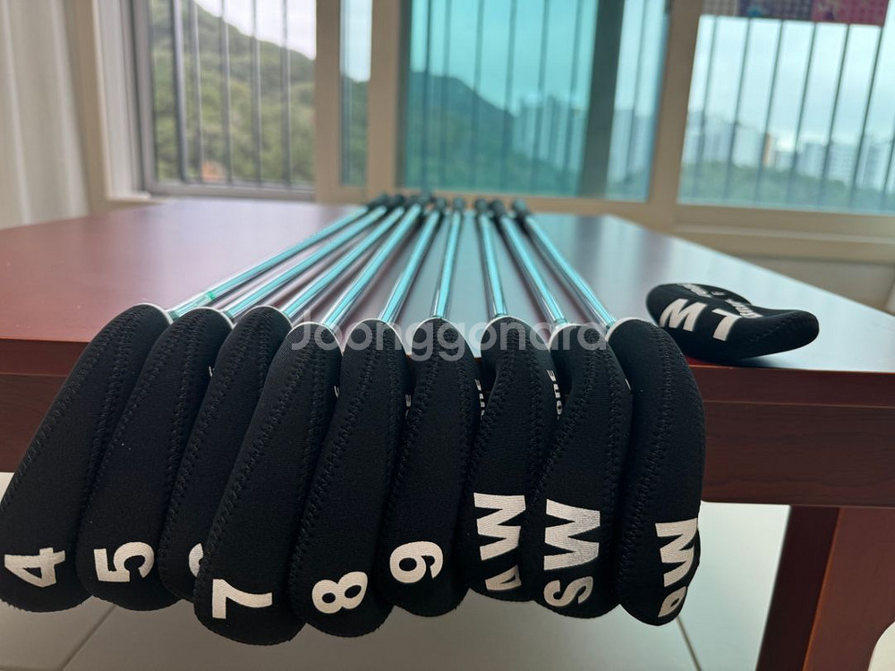 V300 5세대 아이언 7 6세대 50 56 판매합니다--7
