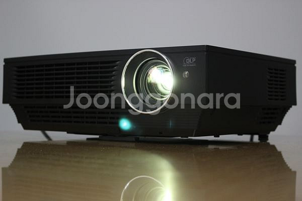 LG 4000안시 중고빔프로젝터--1
