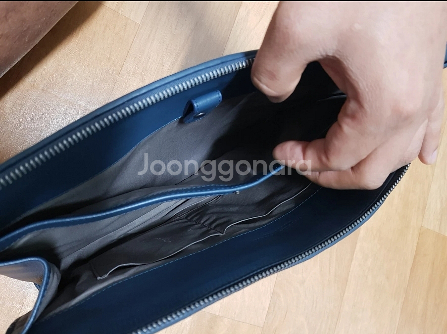 보테가베네타 클러치 메트로시티 /네이비--3