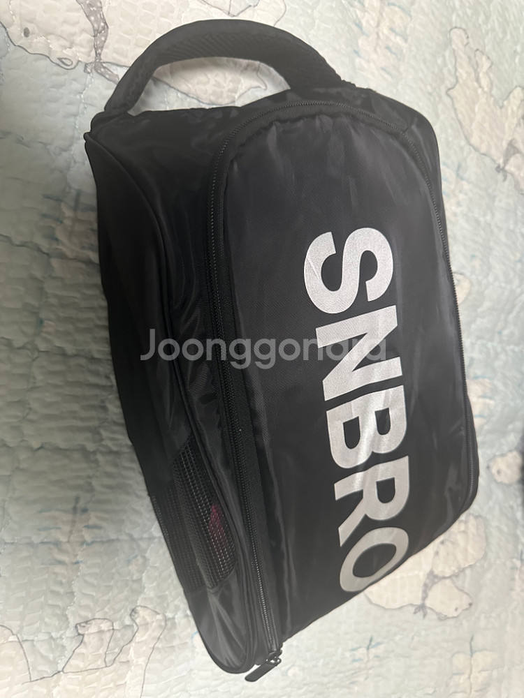 푸마 끈없는 풋살화 265 판매합니다--6