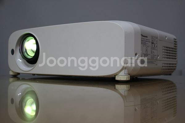 파나소닉 PT-VX600 5500안시 중고빔프로젝터--3