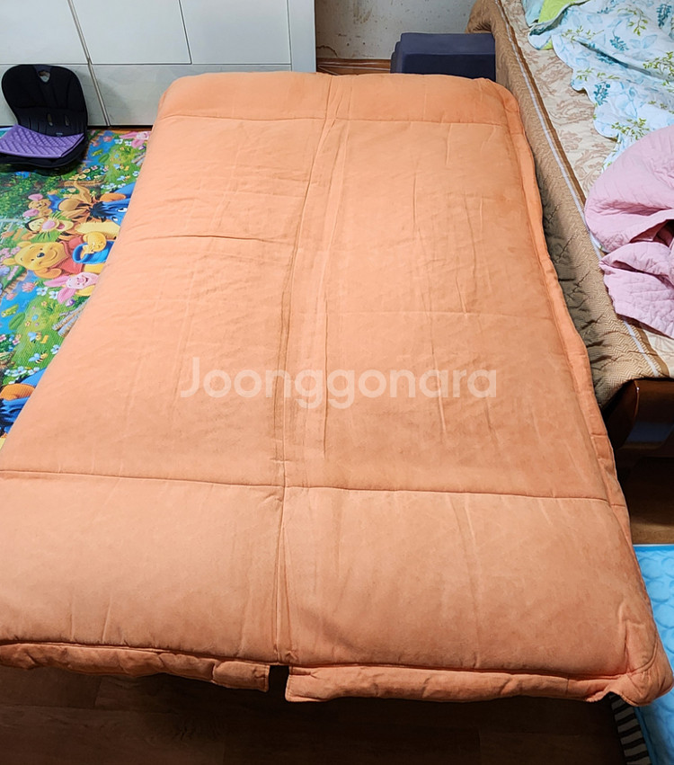 접이식 침대용 소파 나눔합니다--0