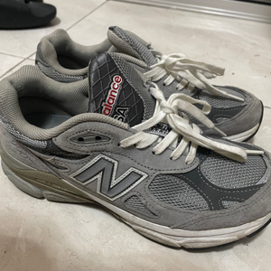 225)뉴발란스 990V3