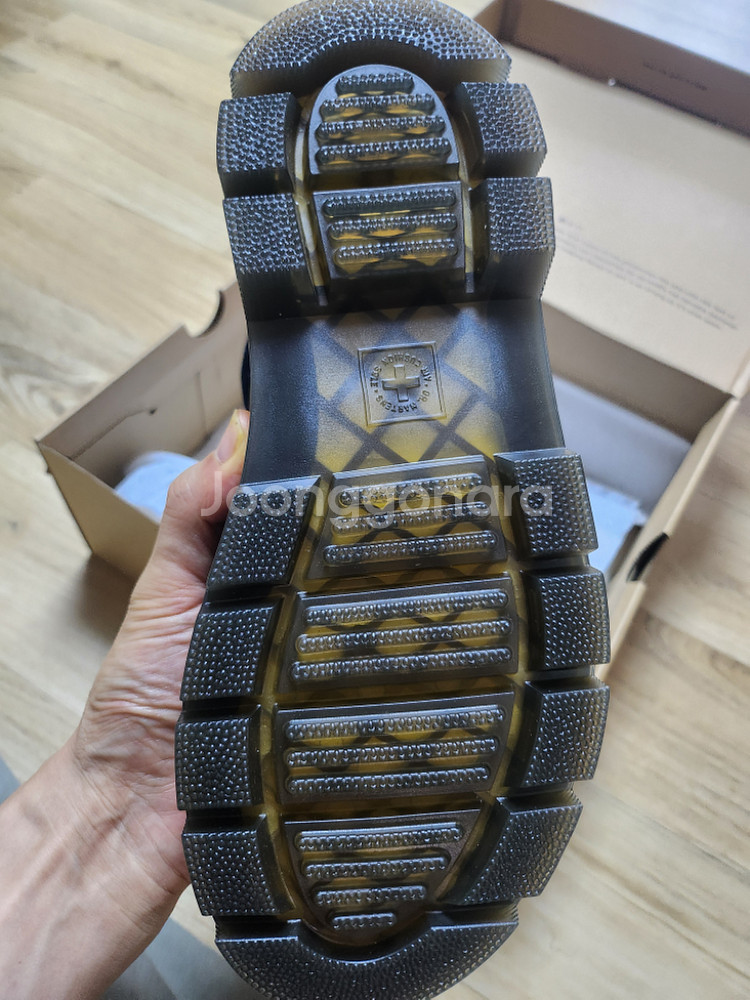 닥터마틴 워커 콤스 테크 250 260--7