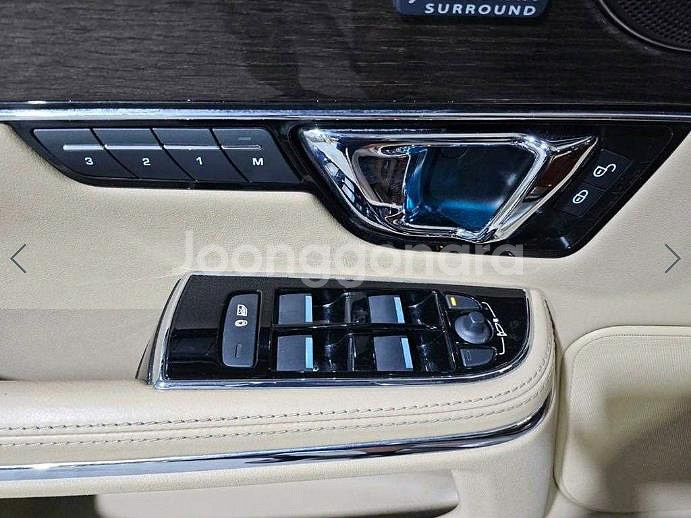 @16년식 XJ(8세대) 3.0D LWB 프리미엄 럭--7