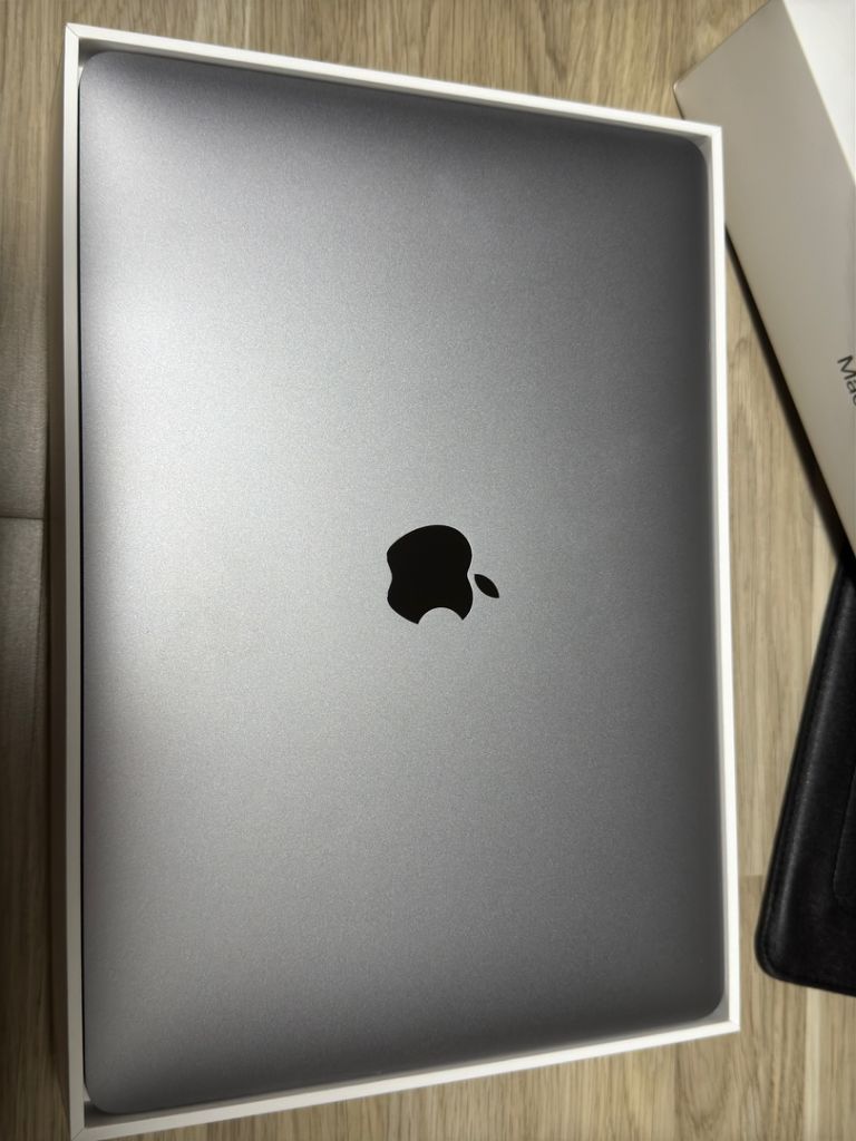 MacBook Air M1 16GB / 512GB
