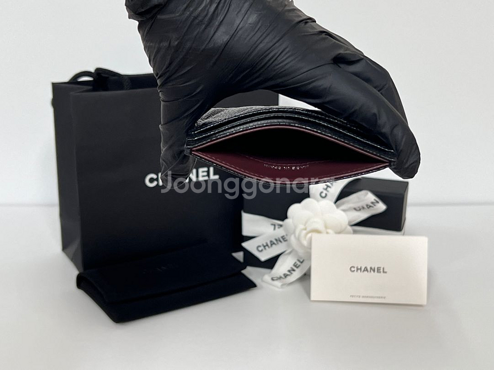 [새제품] 샤넬 카드홀더 캐비어 은장 AP0213--3