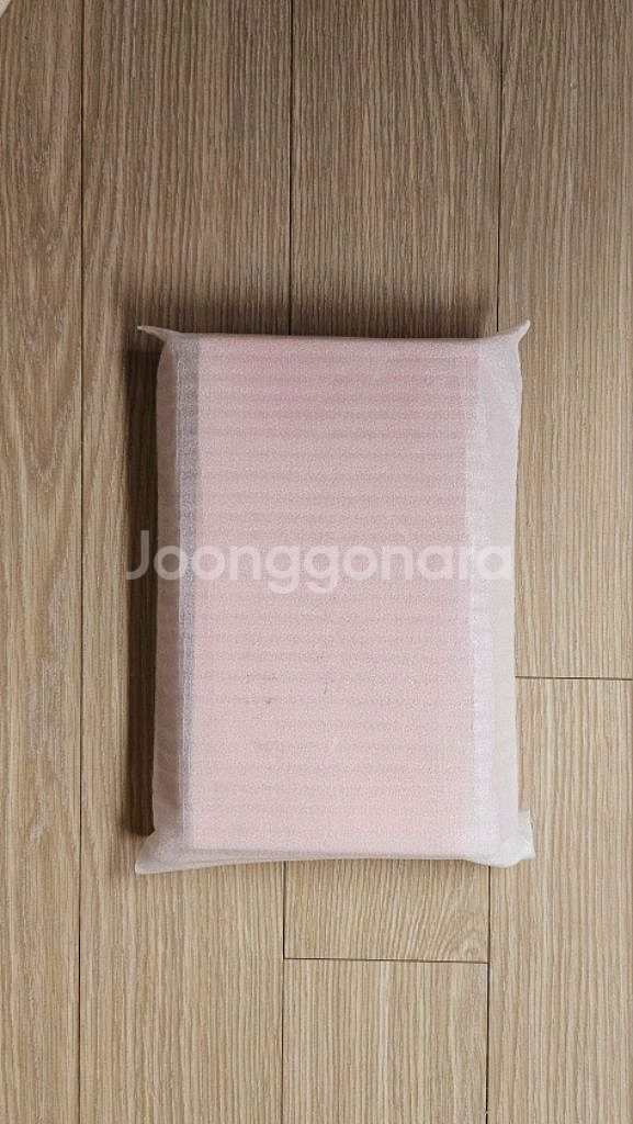 (미착용새상품)베디베로 신민아 선글라스케이스 핸드폰가방--9