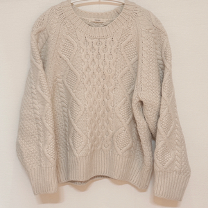 르베이스먼트 wool cable knit