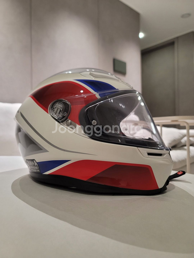 AGV K6 풀박스 신품가 100을 50에 판매합니다.--1