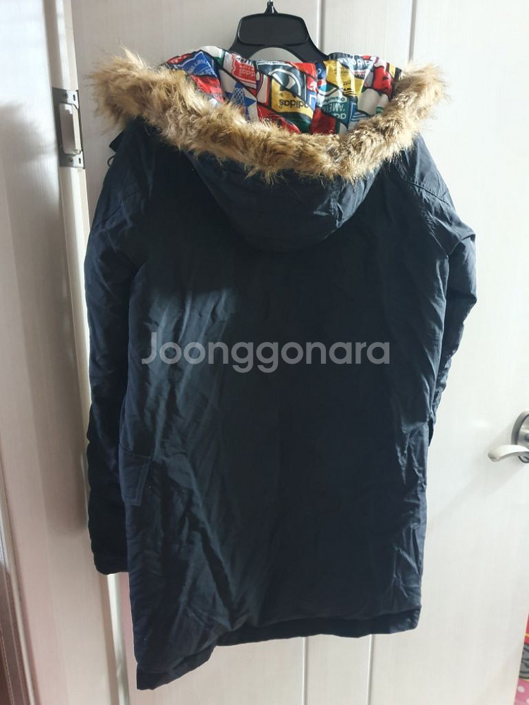 아디다스 뱃지 덕다운 롱패딩 85. 블랙 오리털 점퍼--1