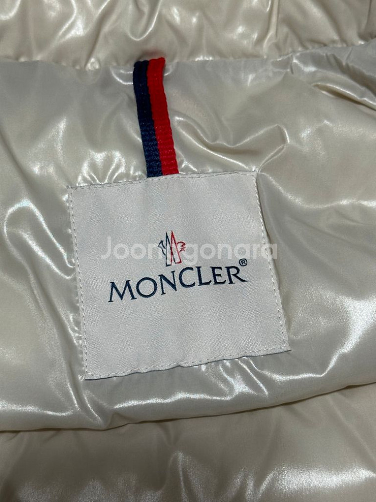 몽클레어 여성 가니패딩조끼 0사이즈(정품)--5