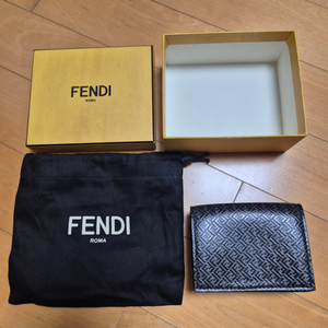 새상품-펜디(FENDI) 남성 마이크로 FF 반지갑 (