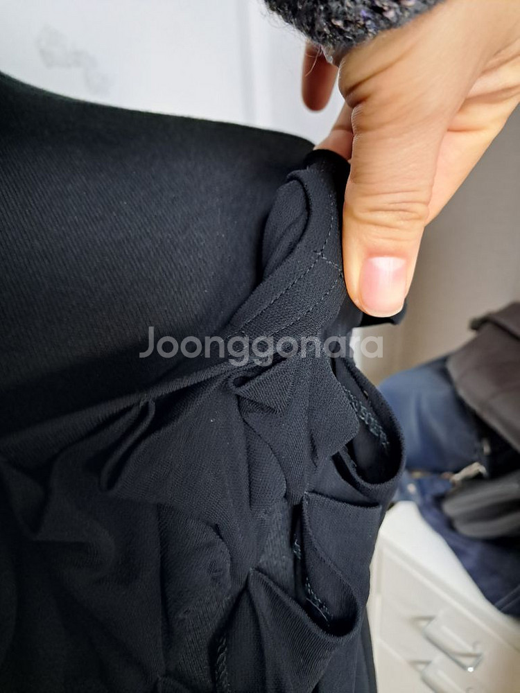 입생로랑 정품 러플 블라우스 S사이즈 55-날씬66--9