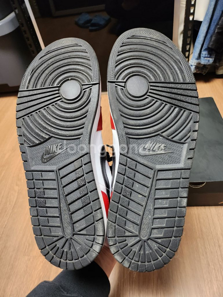 조던1 미드 시카고 블랙토 554724-069--5