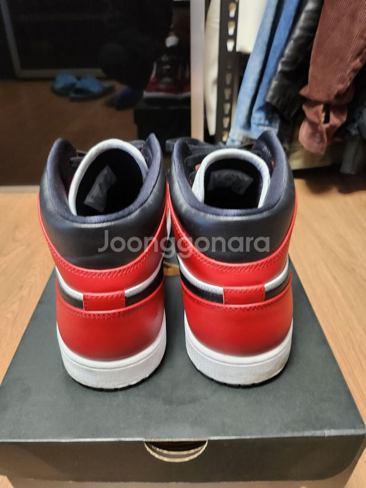 조던1 미드 시카고 블랙토 554724-069--4