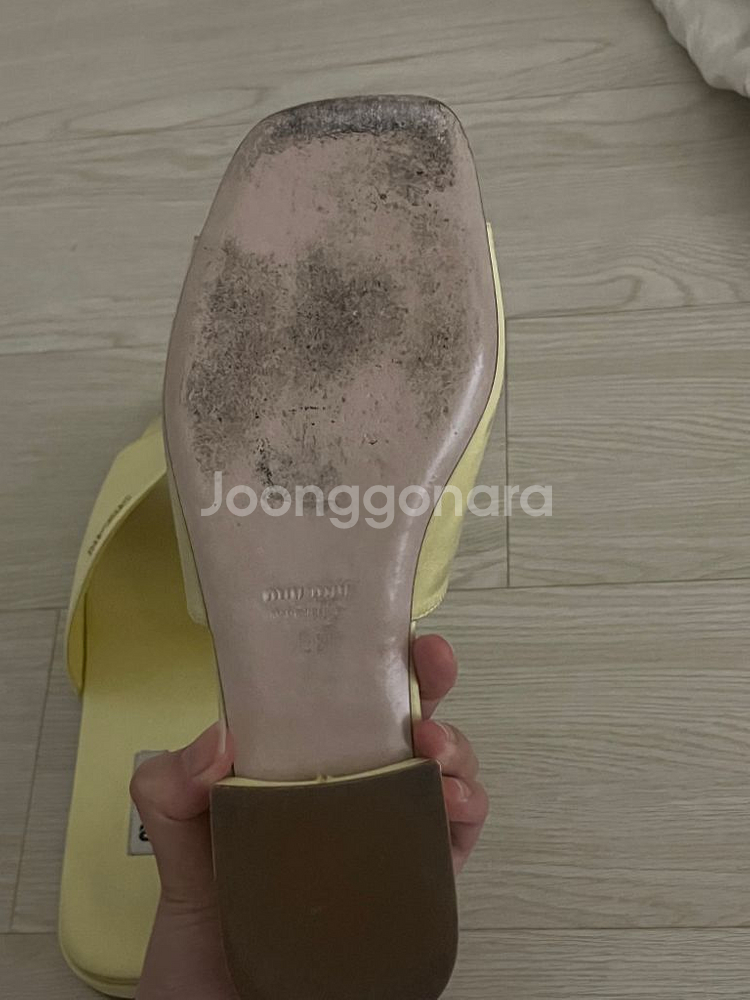 미우미우레몬샌들힐 38사이즈--2