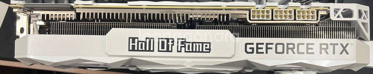 그래픽 카드 RTX 3090 GDDR6X 24GB--1