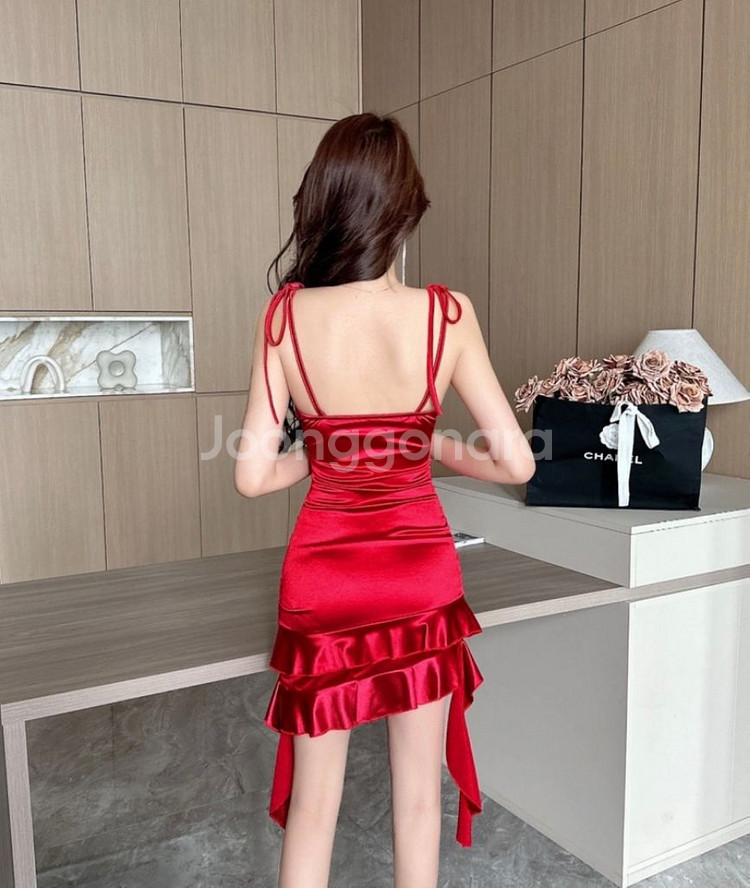캡내장 고급스런 칵테일 원피스--4