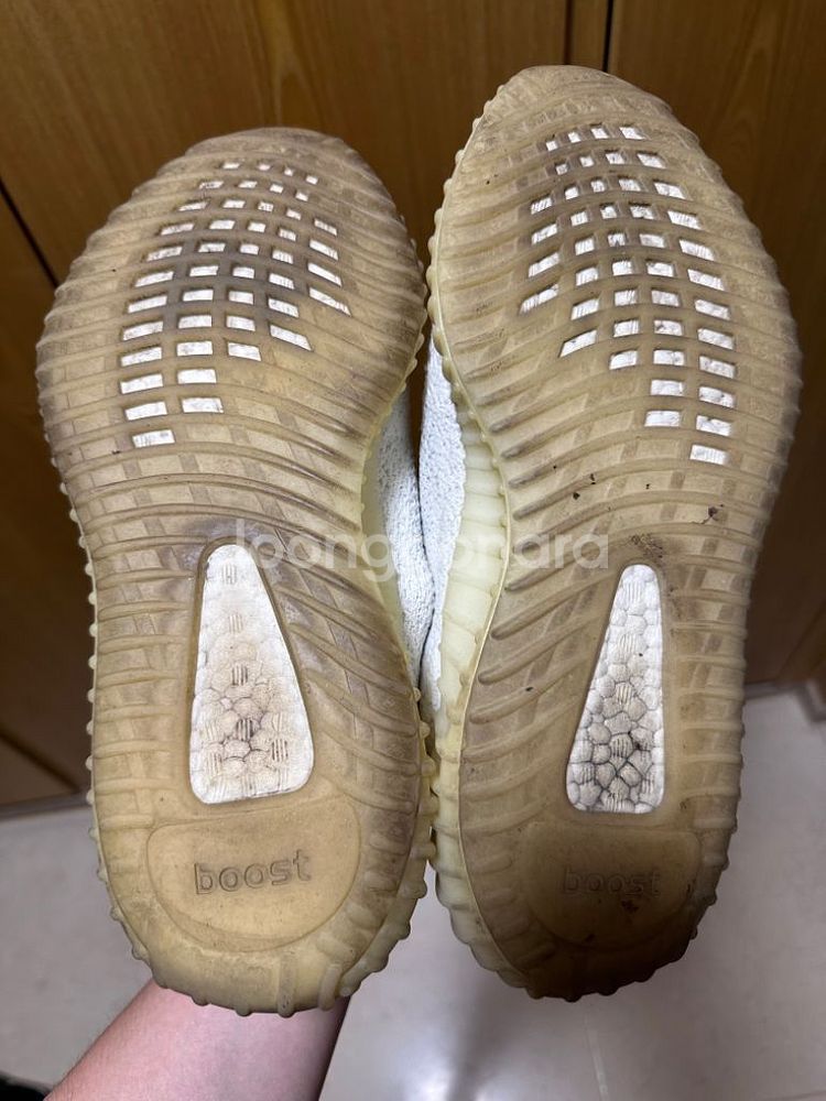 아디다스 이지부스트 350 V2 판매합니다--3