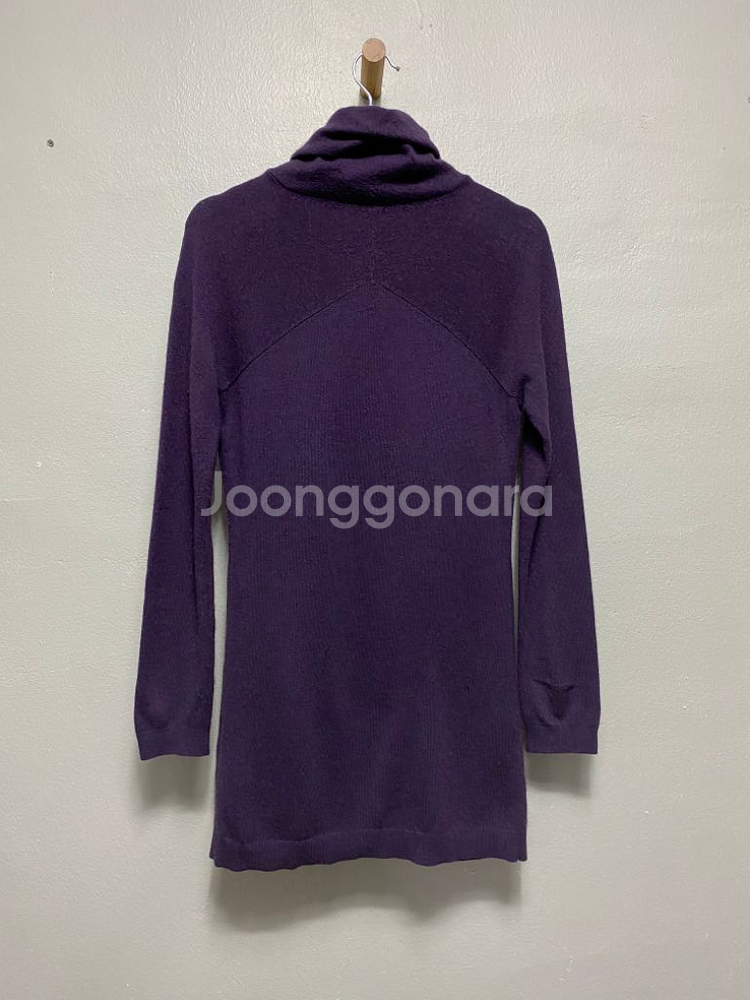 띠어리 터틀넥 캐시미어 원피스--3