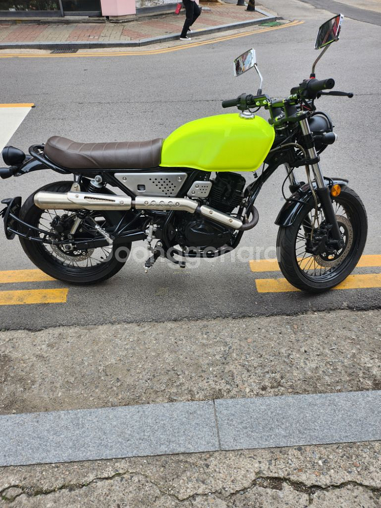 부케너125--4