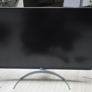 LG 32uq750p 4k 144hz 모니터