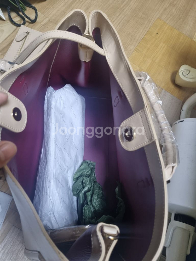 이태리 명품 보르사루체 여성 가방 팝니다 새것입니다--3