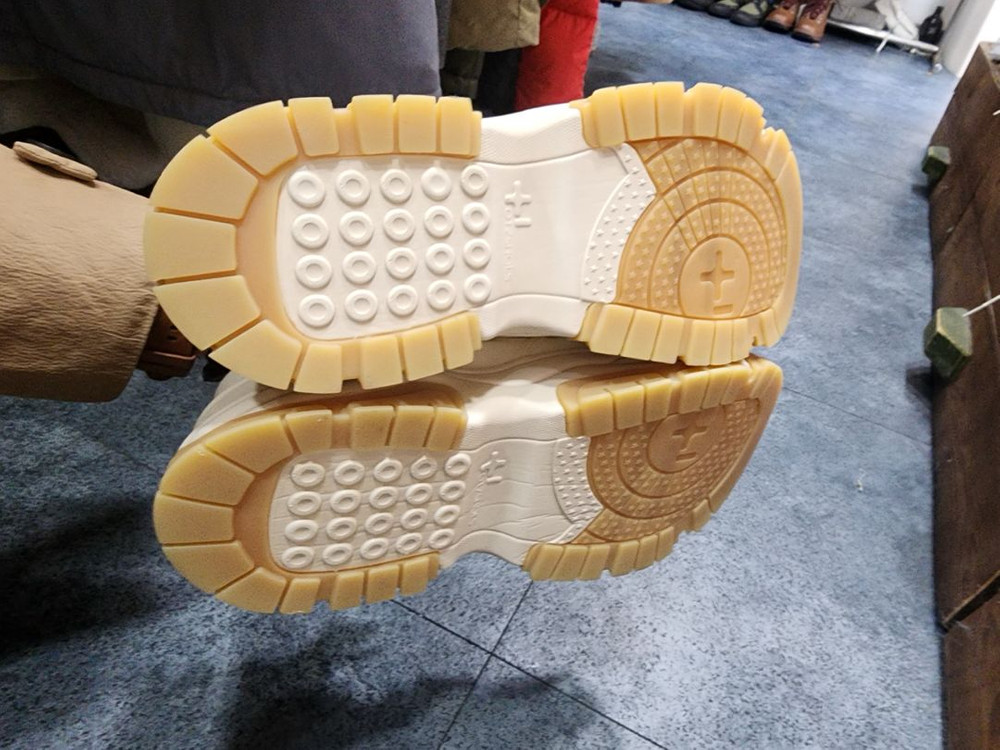 오찌하이남성화280--2