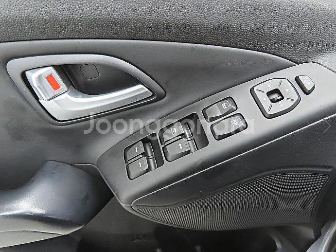 @13년식 뉴투싼 ix 디젤 R2.0 2WD 모던 전--8