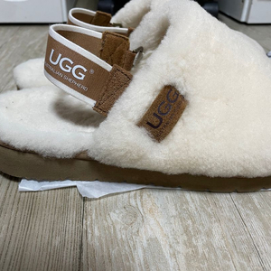 UGG 어그 털슬리퍼 240