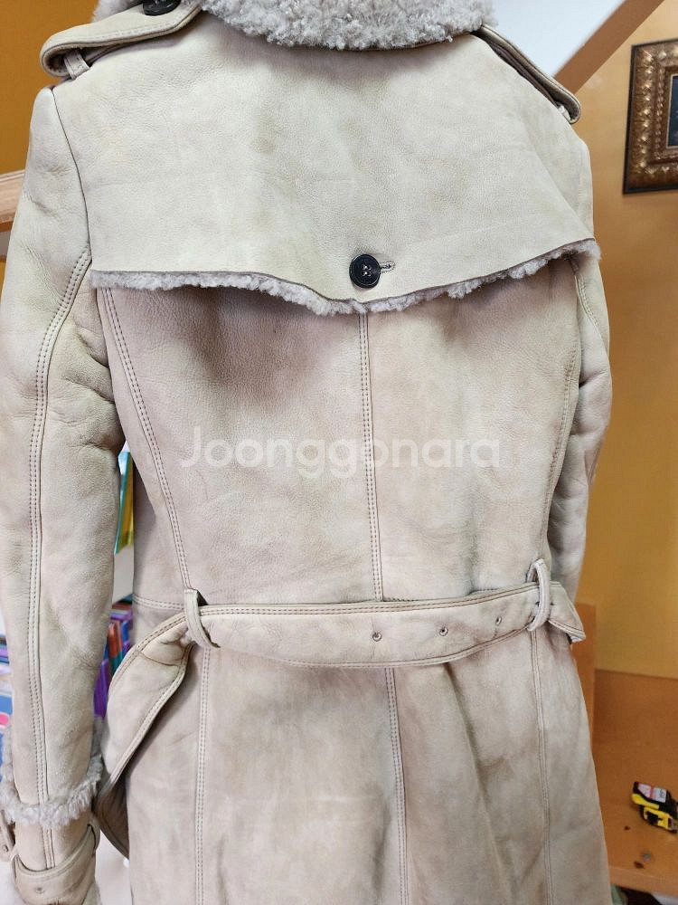 Burberry 버버리 무통 무스탕 코트--3