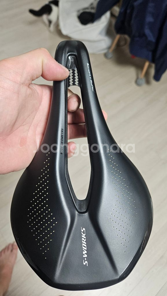 에스웍스 파워안장 카본--4