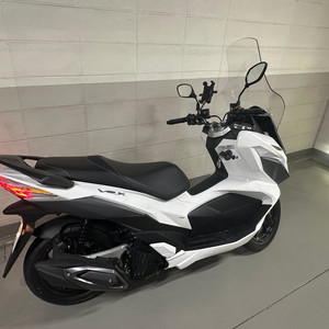 SYM vsx 125 스쿠터 팝니다(거의새거)