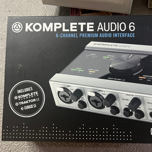 KOMPLETE AUDIO 6 인터페이스